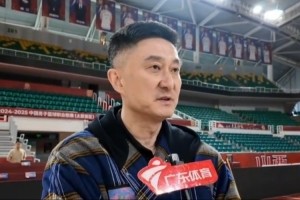 开yun体育app官方下载-杜锋：连续拼了3场高强度比赛对体能可能会有影响 球队要克服困难