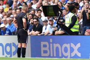 云开体育app官网-英超误判之源VAR：多管农场主闲事+无视狼队点球