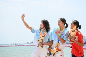 云开体育app官网-亚沙会 | 全天综合：18岁双姝“穿金戴银” 中国队包揽游跑两项金牌|李馨璇|陈奕静|武美田|宋佳媛|中国女队_新浪体育_新浪新闻