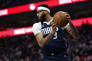 开yun体育app官方下载-湖记：真替AD感到难过 自从东契奇交易之后他真是诸事不顺